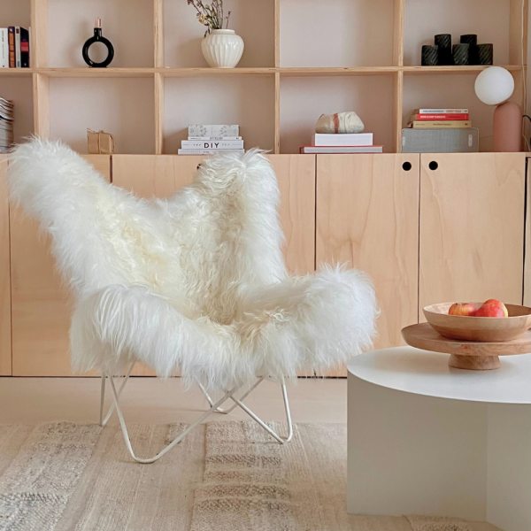 Maison Thuret - Fauteuil butterfly AA en peau de mouton Islandais blanc - l'Iconique
