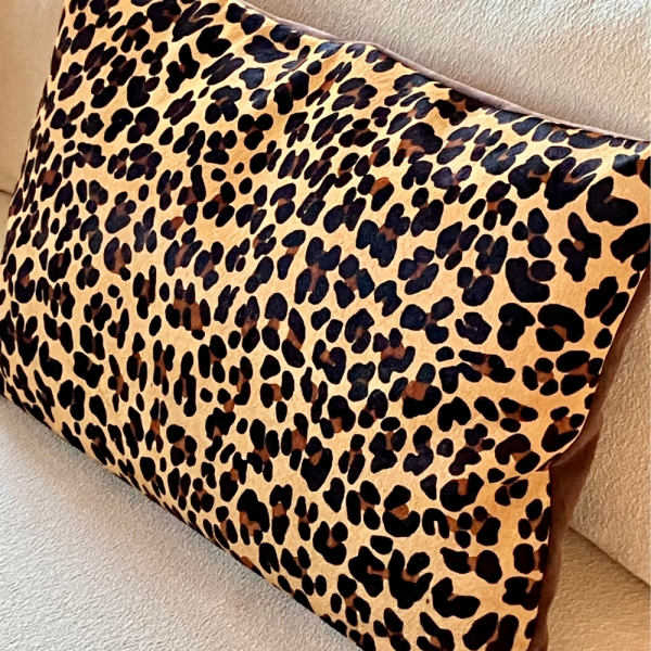 Maison Thuret - Coussin En Peau de vache imprimé léopard