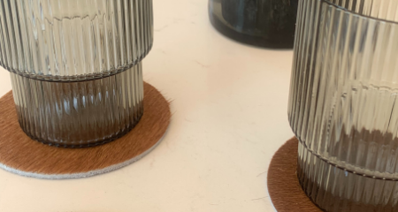 Dessous de verre en cuir