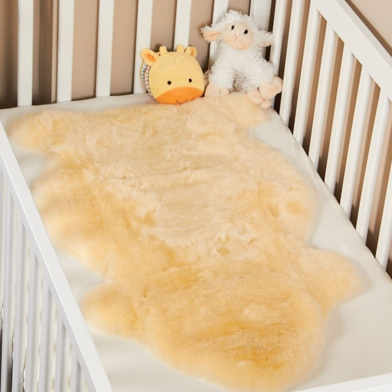 Peau de mouton naturelle pour enfant 