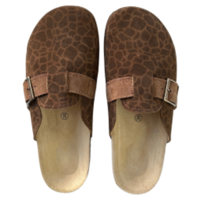 Sabots peau de mouton imprimé girafe