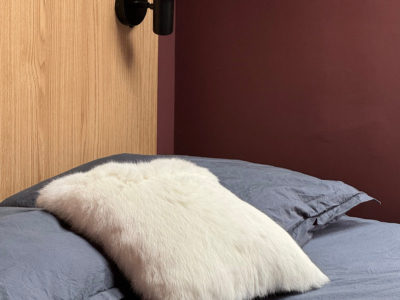 Nos coussins en peau de bête pour une décoration authentique ! 