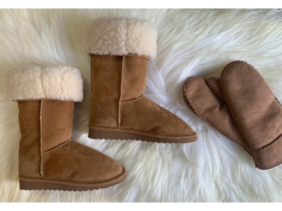 Les 5 Meilleures Façons de Porter des Bottes en Peau de Mouton avec Élégance